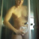 ����� ����