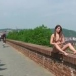 ����� ����