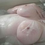 ����� ����