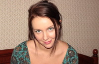 ����� ����