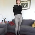 ����� ����